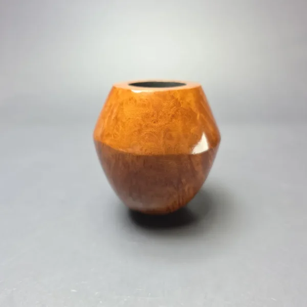 Ferndown Root Smooth Magnum-Sized Panel Bulldog Estate Briar Pipe, Unsmoked - Image 3