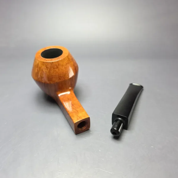 Ferndown Root Smooth Magnum-Sized Panel Bulldog Estate Briar Pipe, Unsmoked - Image 12