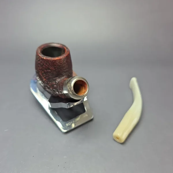 Peterson 2017 Christmas Pipe 69 Sandblasted Bent Billiard Estate Briar Pipe, Irish Estates - Image 11