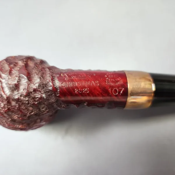 Peterson 2025 Christmas Pipe 107 Rusticated Billiard Estate Briar Pipe, Unsmoked - Image 12