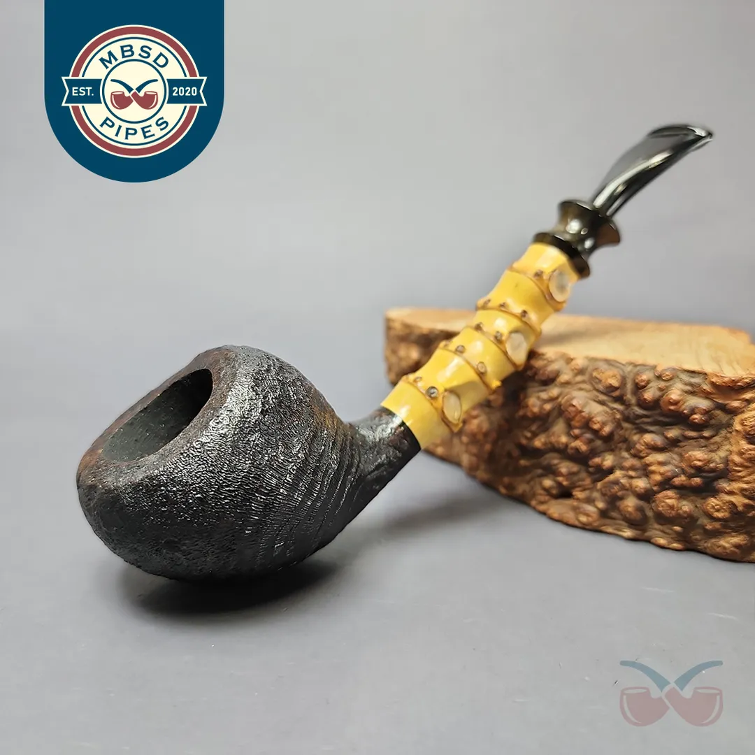 Jan Pietenpauw Sandblasted Acorn w/ Bamboo Estate Briar Pipe, Other Estates