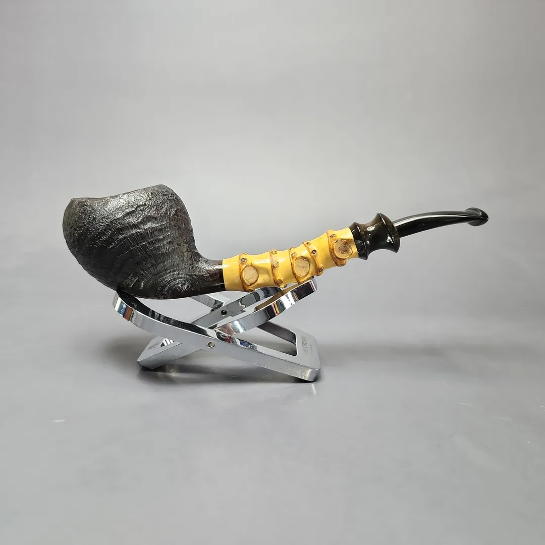 Jan Pietenpauw Sandblasted Acorn w/ Bamboo Estate Briar Pipe, Other Estates - Image 2