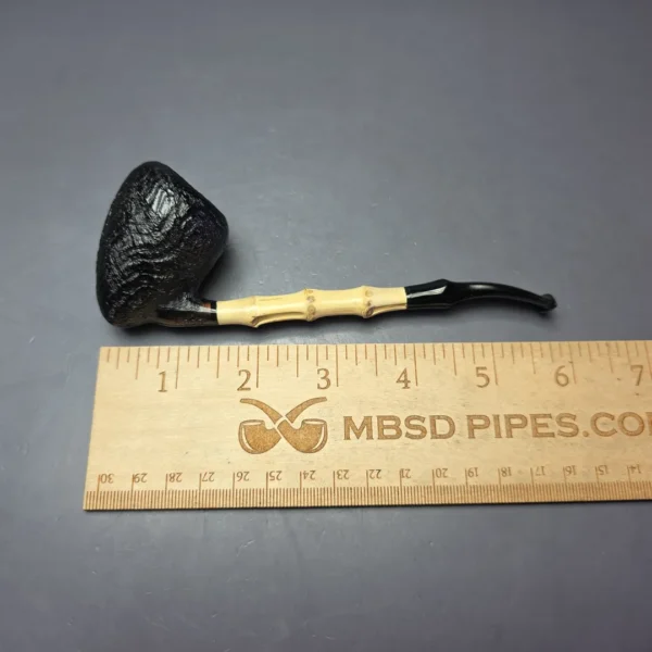 MBSD Briars Modern Masters 1 Sandblasted Peewit w/ Bamboo Briar Pipe, New - Image 10