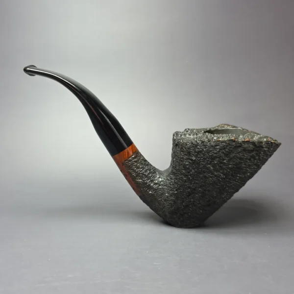 Randy Wiley 1999 Galleon XL Rusticated Freehand Sitter Estate Briar Pipe, American Estates - Image 4
