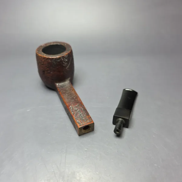 Medley by GBD Sandblasted Panel Pot Estate Briar Pipe, English Estates - Image 10