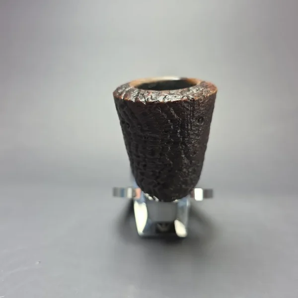 GBD Pre-1980s Prehistoric Conquest 9647 Sandblasted Lumberman Estate Briar Pipe, English Estates - Image 3