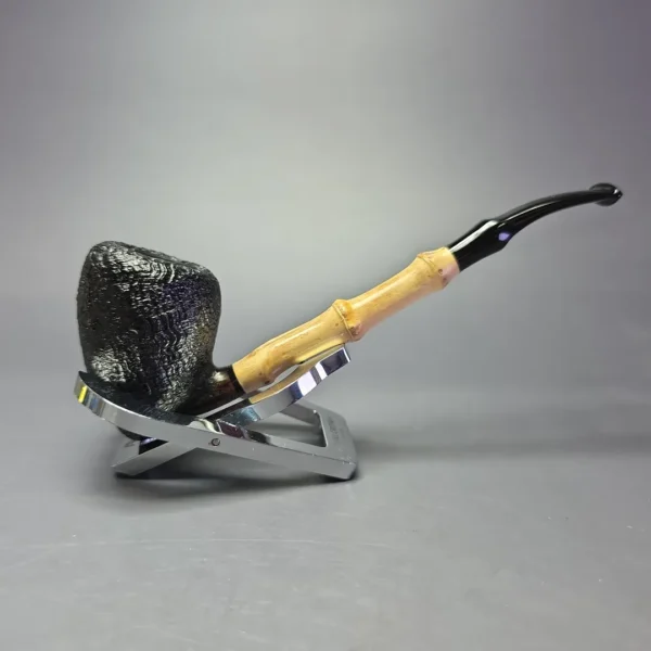 MBSD Briars Modern Masters 1 Sandblasted Peewit w/ Bamboo Handmade Briar Pipe, New - Image 3