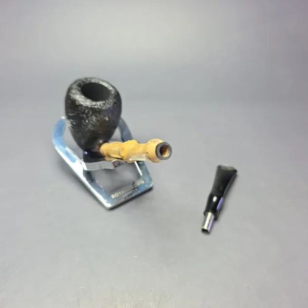 MBSD Briars Modern Masters 1 Sandblasted Peewit w/ Bamboo Handmade Briar Pipe, New - Image 12