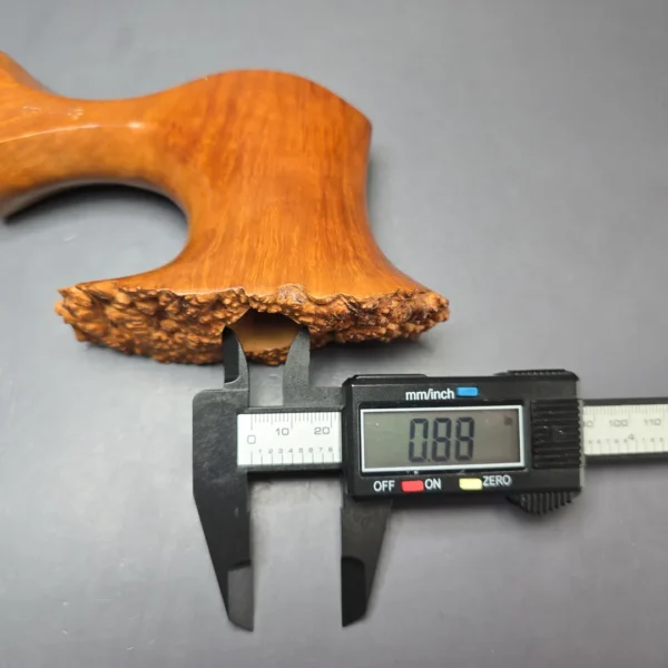 Edward's Magnum Smooth Freehand Estate Briar Pipe, Unsmoked - Image 13