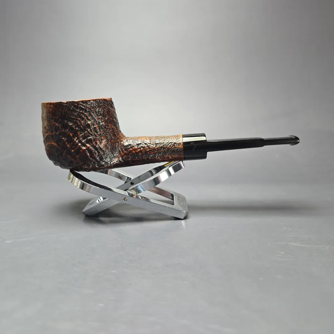 Charatan's Make 4148DC Sandblasted Pot Estate Briar Pipe, English Estates - Image 2