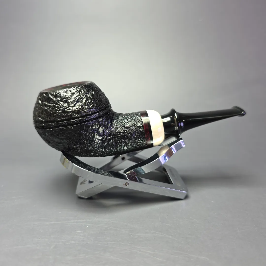 Qi Studio Partially Sandblasted Rhodesian Estate Briar Pipe, Unsmoked - Image 2