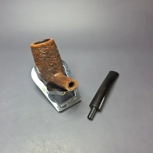 Julius Vesz 1992 Hand Made (4) Rusticated Stack Estate Briar Pipe, Canadian Estates - Image 12
