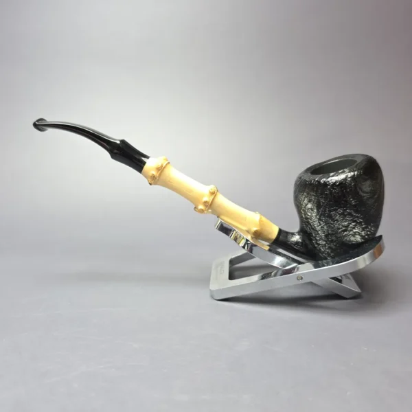 MBSD Briars Modern Masters 1 Sandblasted Peewit w/ Bamboo Briar Pipe, New - Image 5
