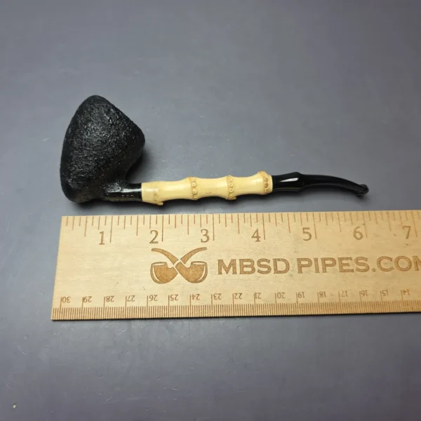 MBSD Briars Modern Masters 1 Sandblasted Peewit w/ Bamboo Briar Pipe, New - Image 9