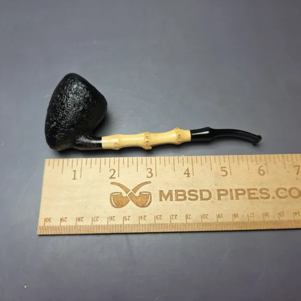 MBSD Briars Modern Masters 1 Sandblasted Peewit w/ Bamboo Briar Pipe, New - Image 10
