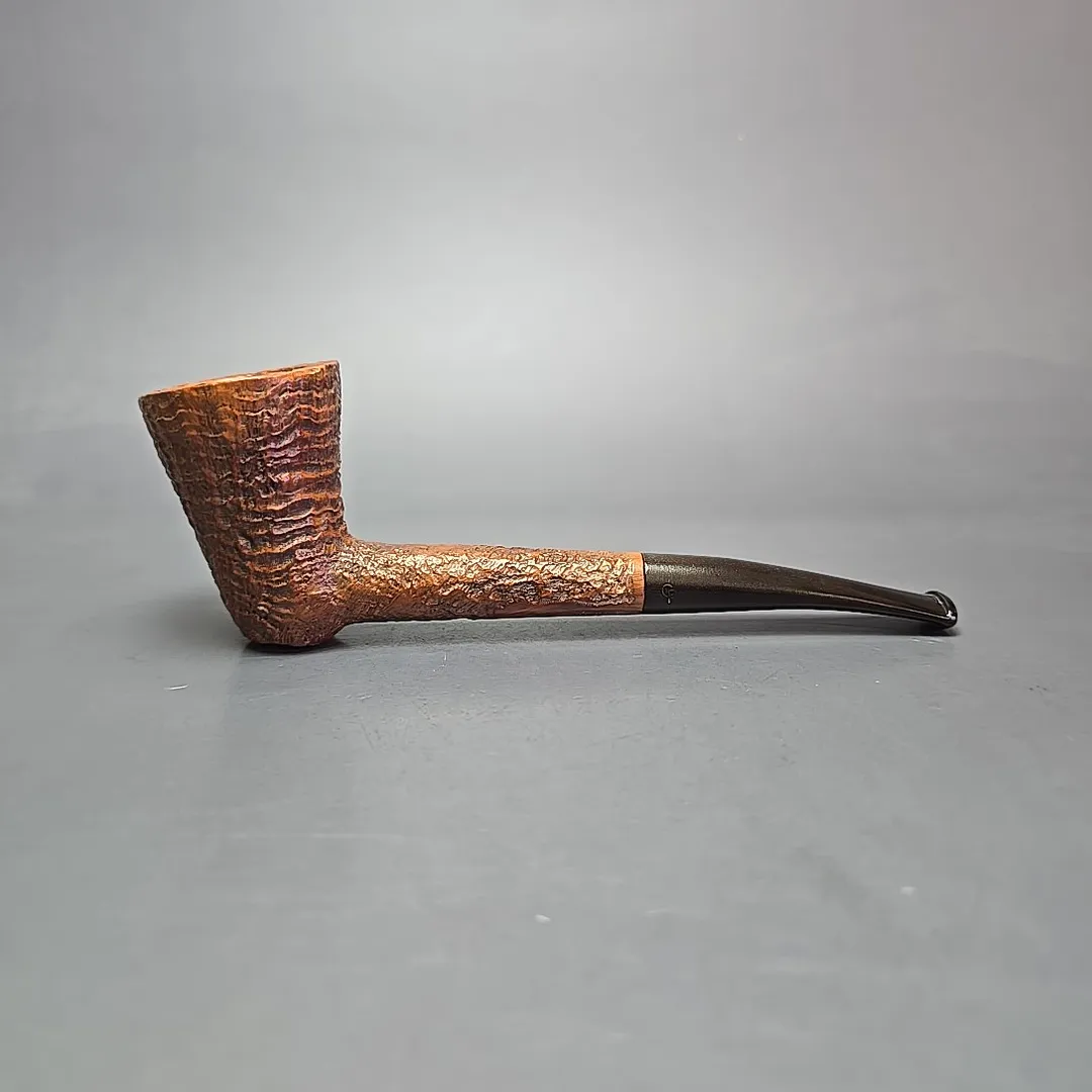 Charatan's Make Reuben Era (c. 1950s) Free Hand Relief Sandblasted Dublin Estate Briar Pipe, English Estates - Image 2