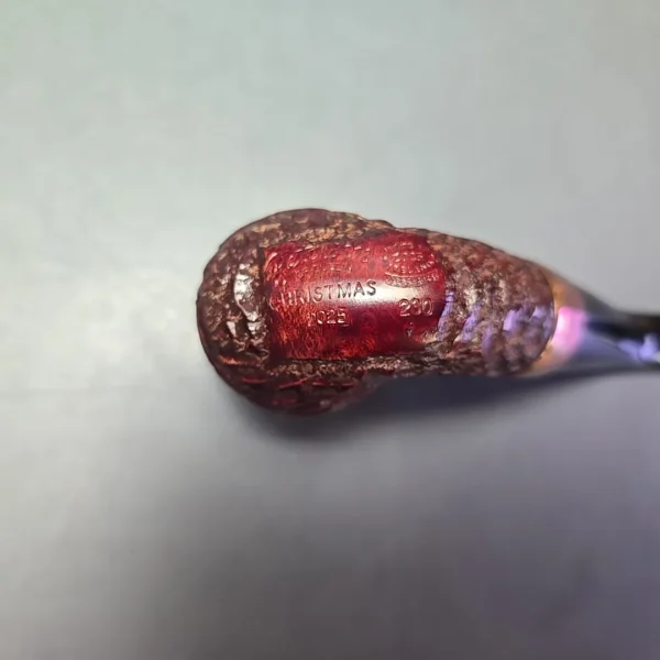 Peterson 2025 Christmas Pipe 230 Rusticated Bent Billiard w/ Copper Briar Pipe, Unsmoked - Image 10