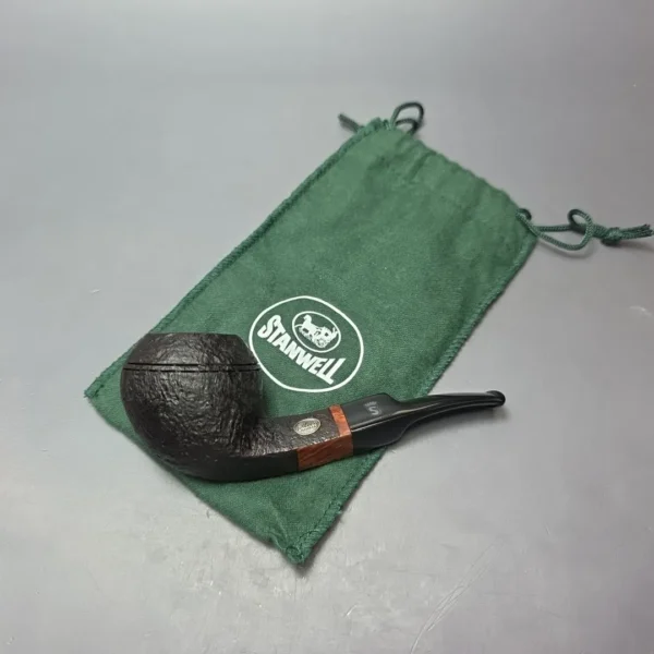 Stanwell Pre-2010 Classic Sandblasted Bulldog Estate Briar Pipe, Unsmoked - Image 13
