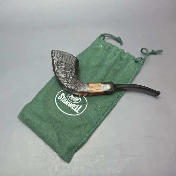 Stanwell Zebrano 204 Sandblasted Panel Horn Estate Briar Pipe, Unsmoked - Image 12