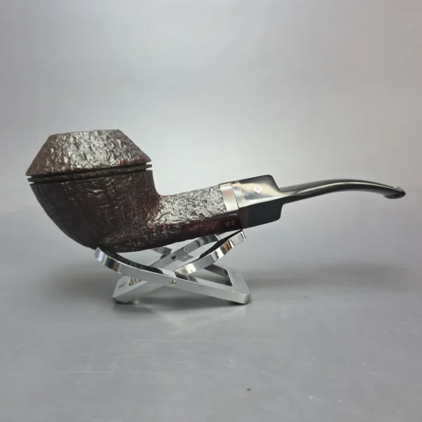 Kaywoodie 2003 Pipe of the Year Sandblasted Bulldog Estate Briar Pipe, Unsmoked - Image 4
