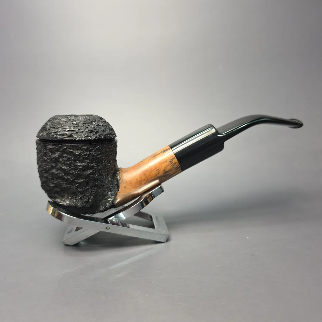JM Boswell 2010 XL Partially Rusticated Rhodesian Estate Briar Pipe, Unsmoked - Image 2