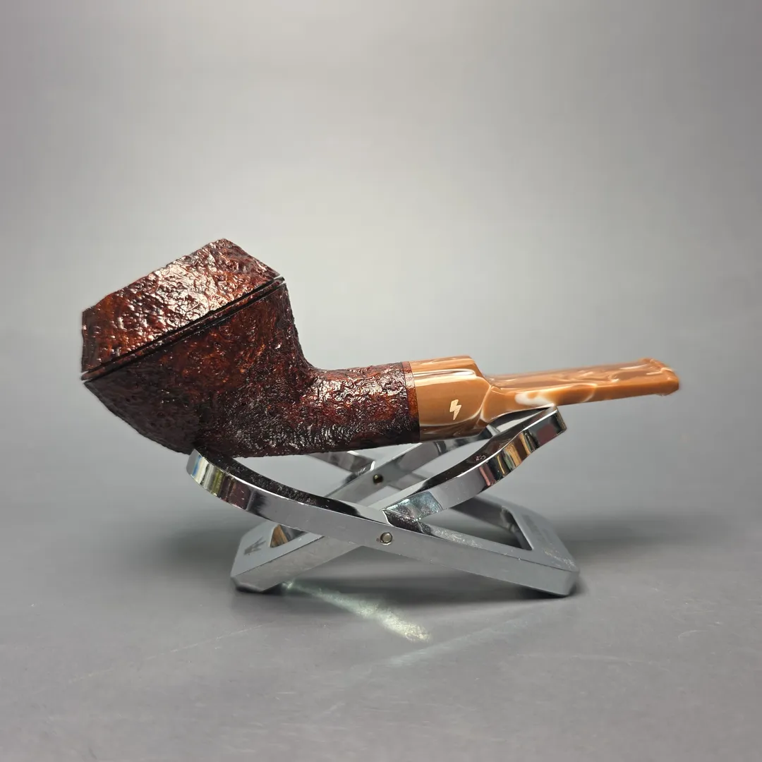 Moonshine MS02 Sandblasted Devil Dog Rhodesian w/ Coffee Stem Briar Pipe, New - Image 2