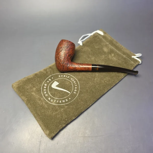 Bruno Nuttens Heritage H1 Partially Sandblasted "Holbek" Acorn Briar Pipe, New - Image 13