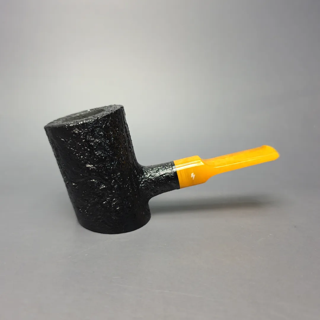Moonshine MS06 Black Sandblasted Stoker w/ Yellow Stem Briar Pipe, New - Image 2
