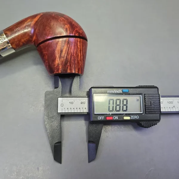 Peterson 2010 St Patrick's Day B32 Smooth Rhodesian Estate Briar Pipe - Image 12