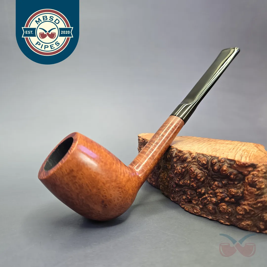 Barling's Make (Pre-Transition) 1589 Smooth Oval Shank Billiard (Estate)