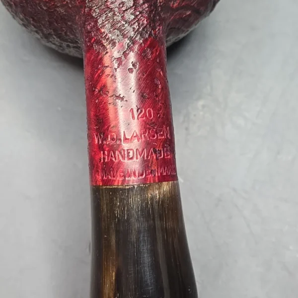WO Larsen 120 Sandblasted Churchwarden w/ Horn Estate Briar Pipe, Danish Estates - Image 10