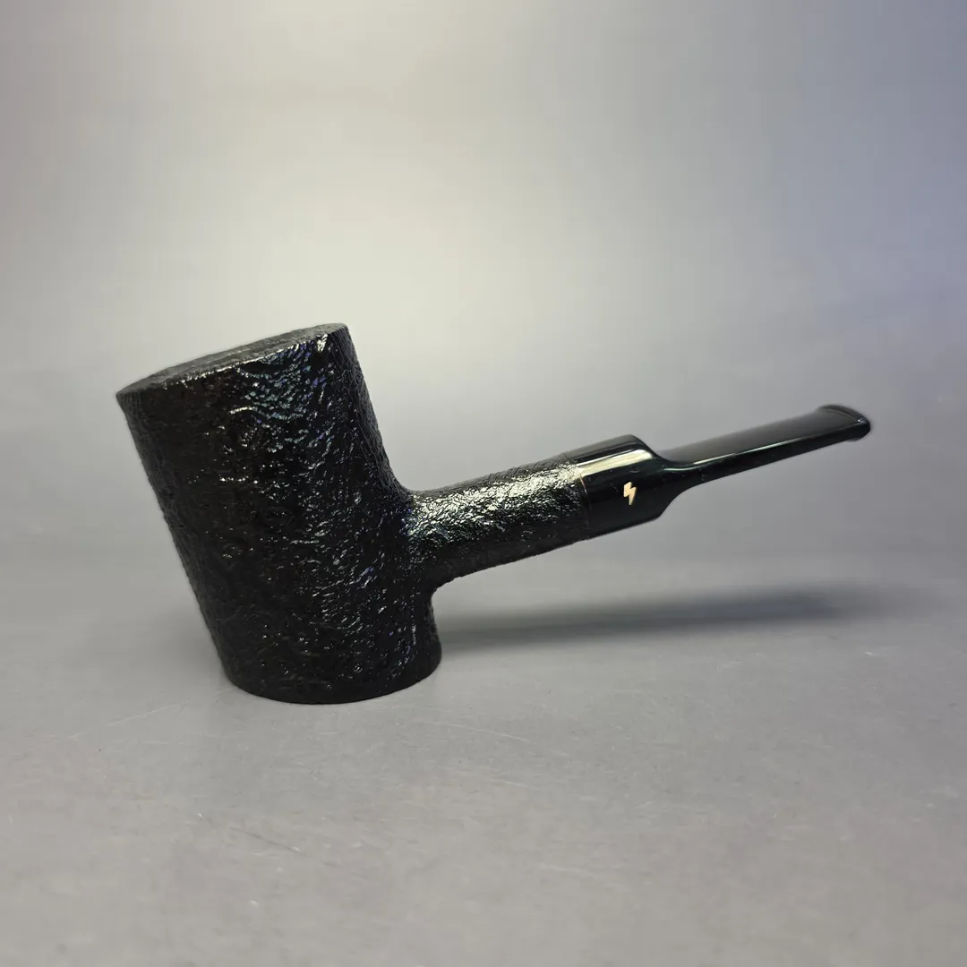Moonshine MS01 Black Sandblasted Patriot w/ Black Stem Briar Pipe, New - Image 2