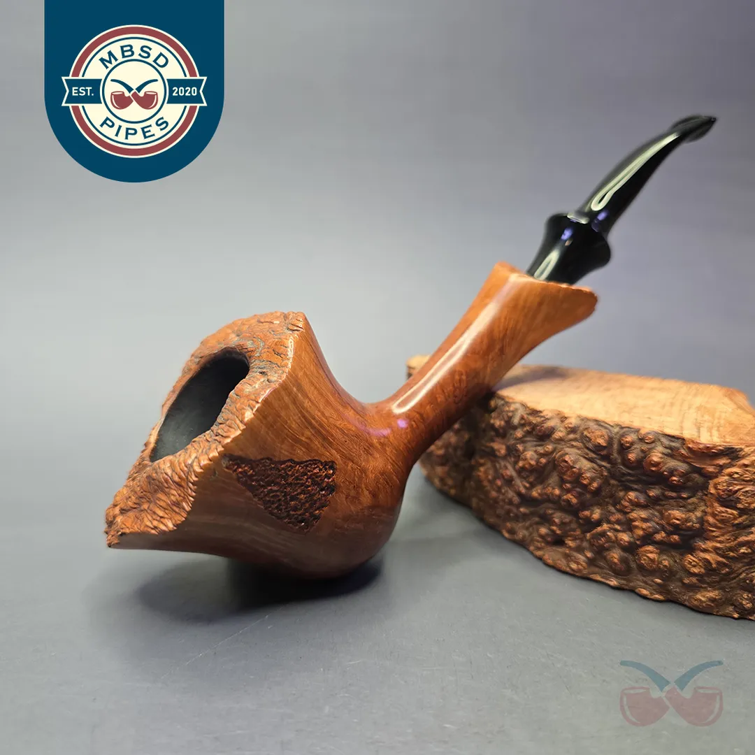 Edward's XL Spot Carved Freehand Estate Briar Pipe, American Estates