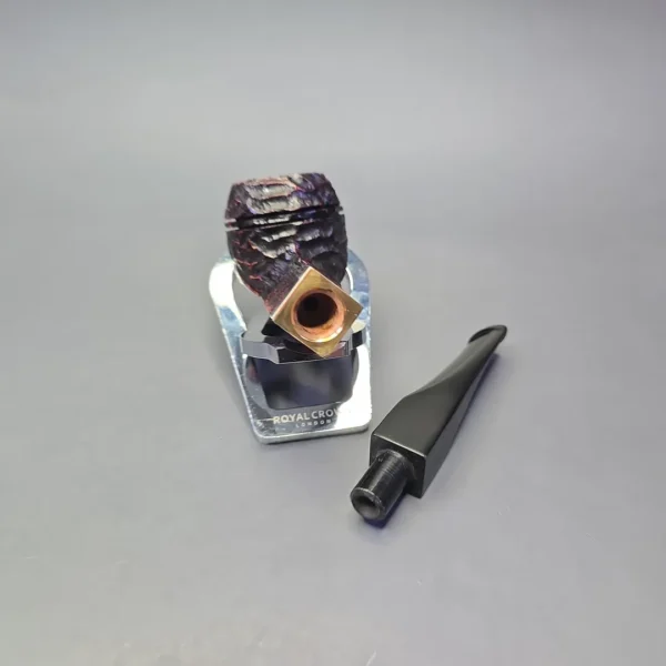 Peterson 2026 St Patrick's Day 150 Rusticated Bulldog Briar Pipe, New - Image 13
