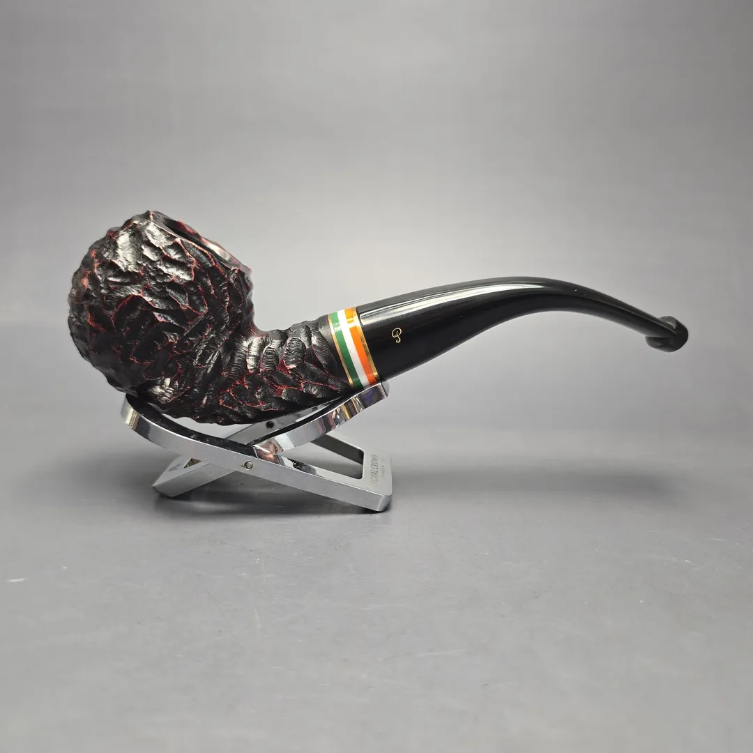 Peterson 2026 St Patrick's Day XL02 Rusticated Apple Briar Pipe, New - Image 2