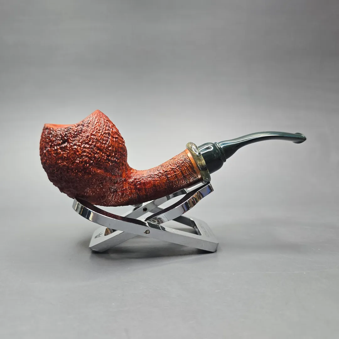 Papa Bear's Pipes by Tim Beaumont Sandblasted Egg w/ Mammoth Handmade Briar Pipe, New - Image 2