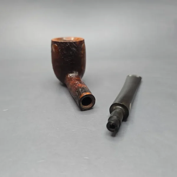 GBD (Pre-1980s) Fantasy 122 Partially Sandblasted Billiard (Estate) - Image 14