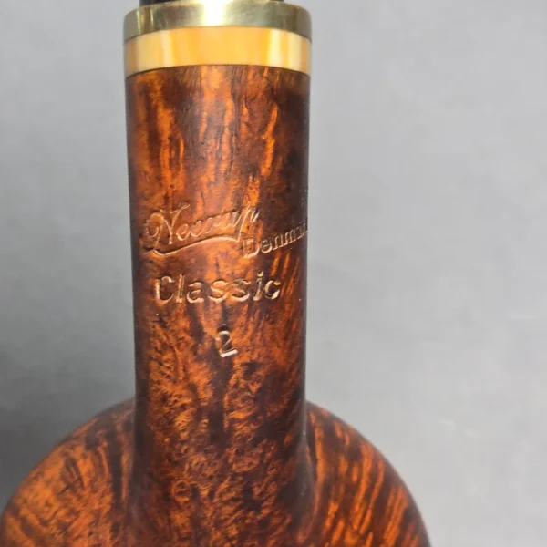 Neerup Classic 2 Smooth Apple w/ Acrylic & Brass Estate Briar Pipe, Unsmoked - Image 3