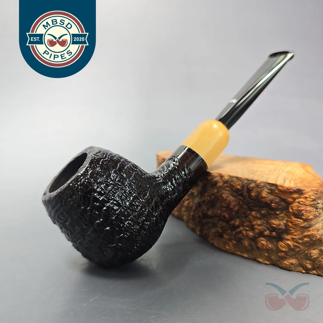 Caminetto (2018) Sandblasted Apple w/ Boxwood Estate Briar Pipe, Italian Esates