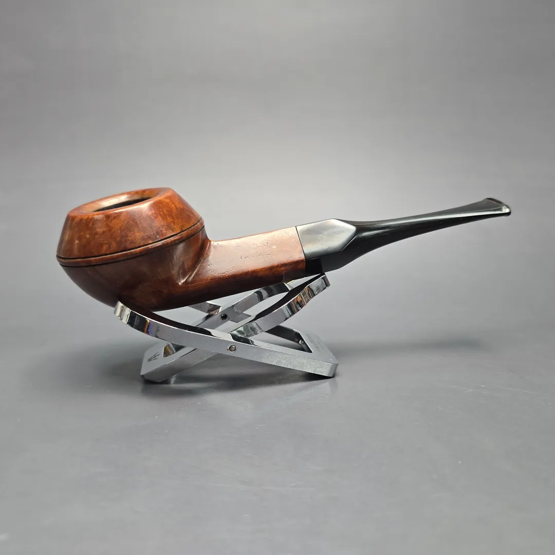 Sasieni Family Era (c.1950s-79) Fantail 95 Smooth Bulldog Estate Briar Pipe, English Estates - Image 2