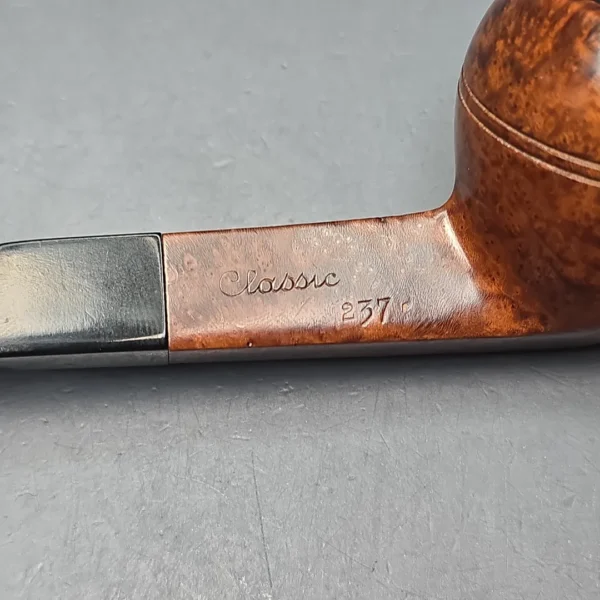 The Guildhall (Comoy's) Classic 237 Smooth Bulldog Estate Briar Pipe, English Estates - Image 4