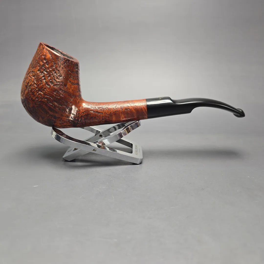 Ben Wade (Preben Holm) Majestic Designer Series D XL Sandblasted Long Shank Brandy Estate Briar Pipe, Danish Estates - Image 2