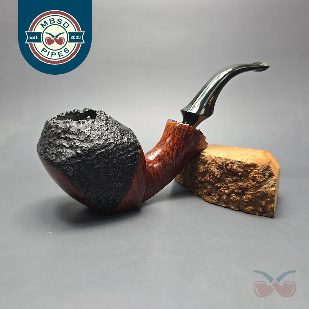Bari Wiking Partially Sandblasted Magnum Freehand Sitter (9mm) (Unsmoked Estate)