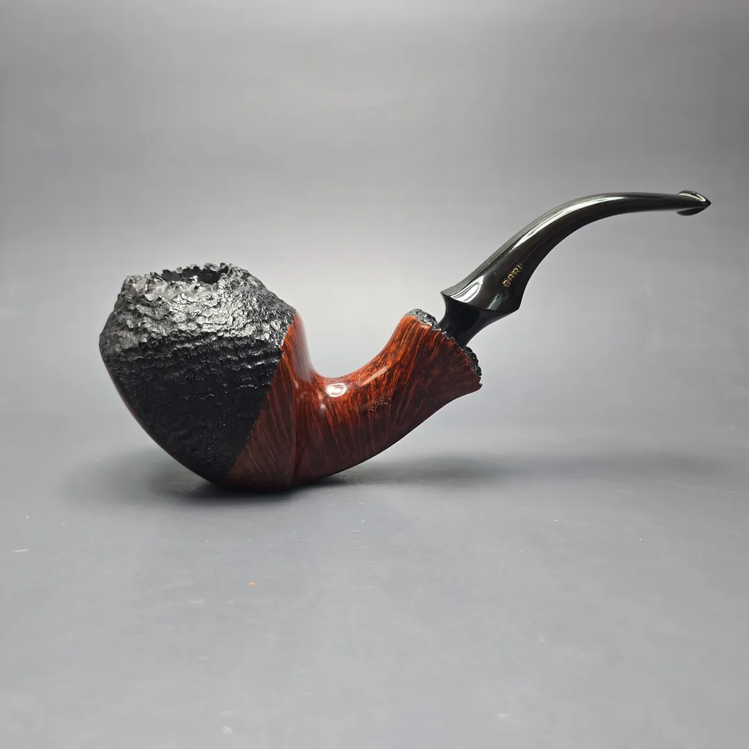 Bari Wiking Partially Sandblasted Magnum Freehand Sitter (9mm) (Unsmoked Estate) - Image 2