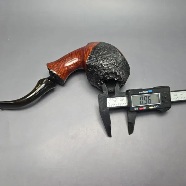 Bari Wiking Partially Sandblasted Magnum Freehand Sitter (9mm) (Unsmoked Estate) - Image 9