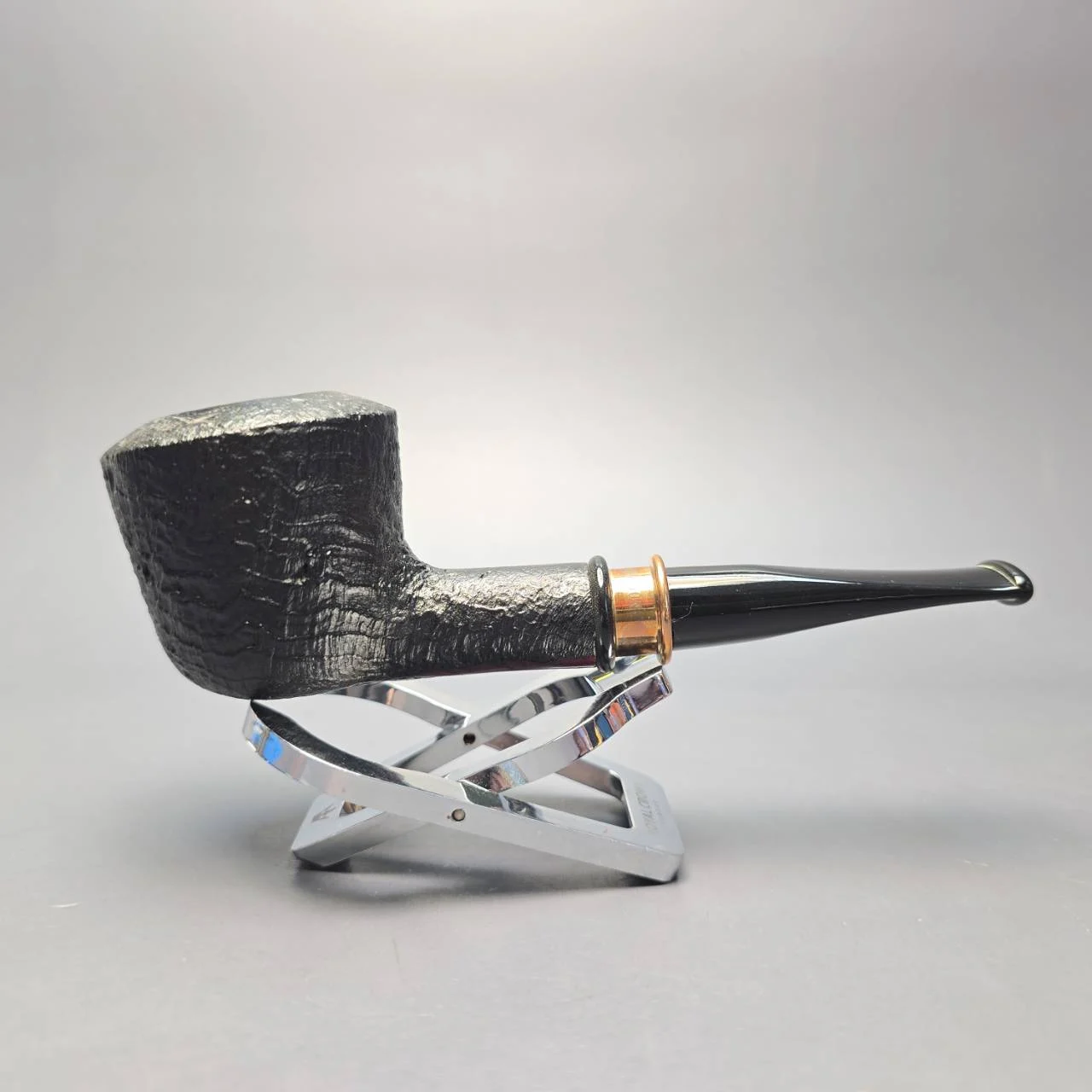 4th Generation (by Peder Jeppesen) Argang Dark Porter 1982 Sandblasted Dublin with Brass (9mm) (Unsmoked Estate) - Image 2