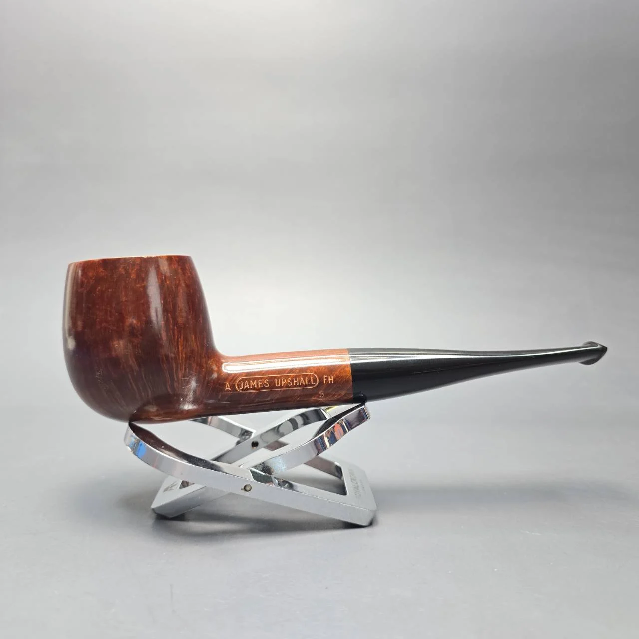 James Upshall A Grade Group 5 Smooth Apple (Unsmoked Estate) - Image 2