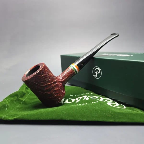 Peterson 2026 St Patrick's Day 701 Sandblasted Poker Briar Pipe, New - Image 15