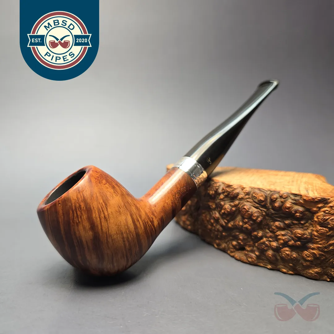 Peterson (2000) Flame Grain 87 Smooth Apple with Silver (Estate)