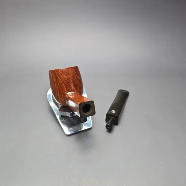James Upshall P Grade Group 5 Smooth Panel Shank Billiard (Unsmoked Estate) - Image 14